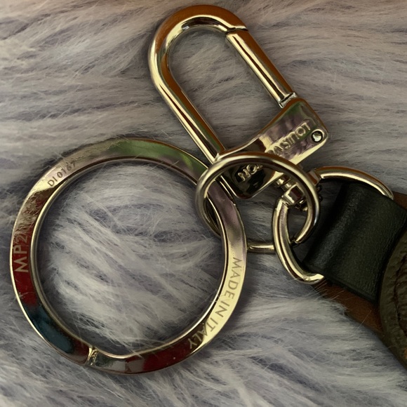 Louis Vuitton Monogram Dog Keychain Bag Charm - Picture 9 of 11